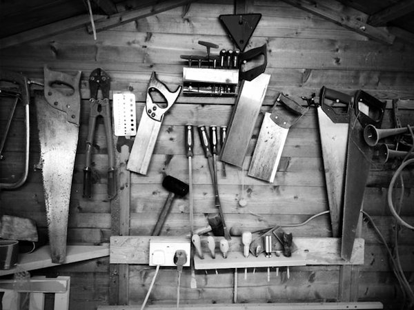 What Are the Best Tools for UK Freelancers to Manage Project Timelines and Budgets?